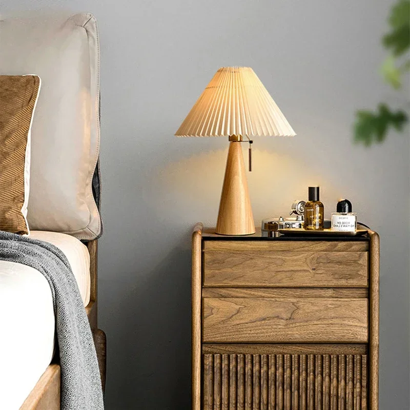 Lampada da tavolo retrò plisse - Solar Lamp recensione e prezzo